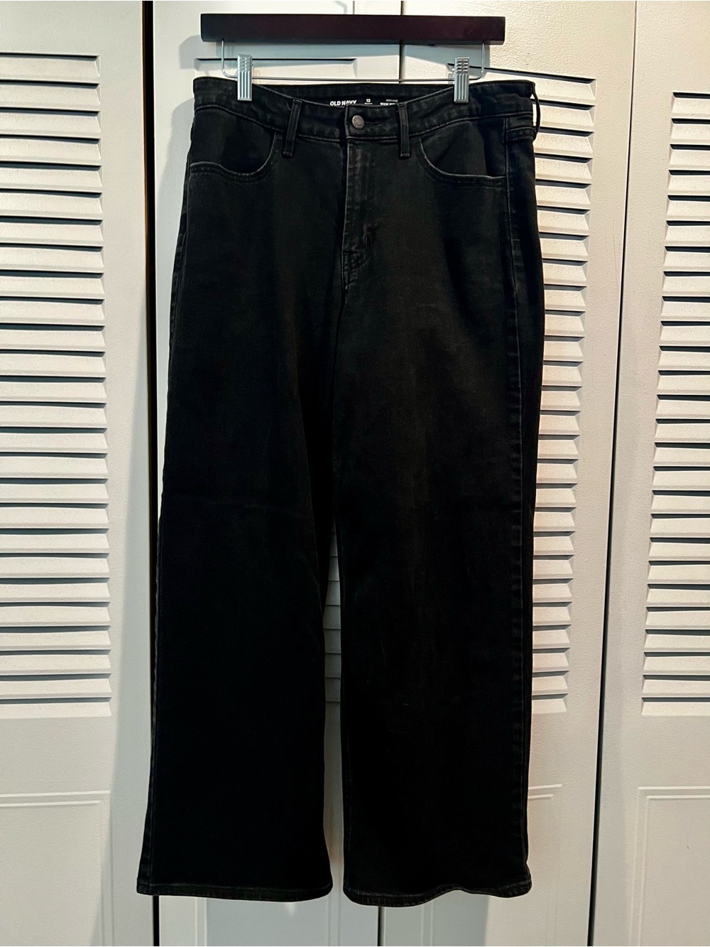 Women’s 12 short Old Navy Wow Wide Leg Jeans